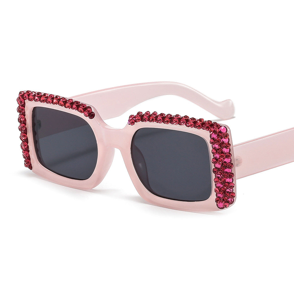 Damen Glamouröse quadratische Sonnenbrille mit funkelndem Kristallrahmen Brehn