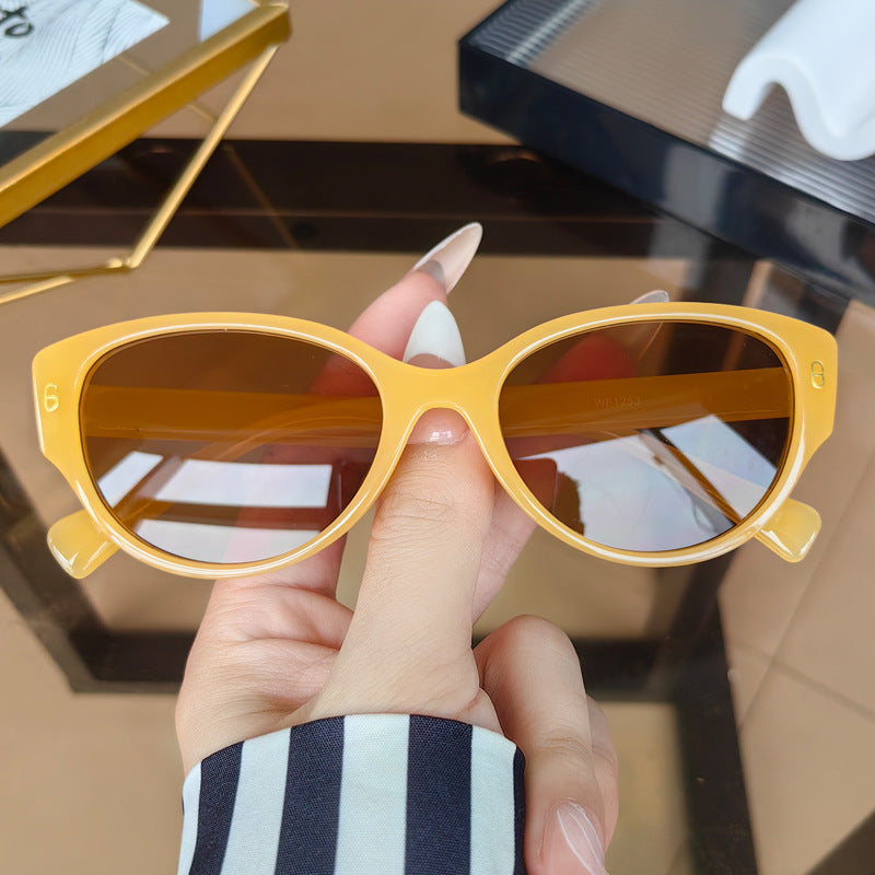 Damen Cat-Eye Sonnenbrille mit modernem Kunststoffrahmen Brehn