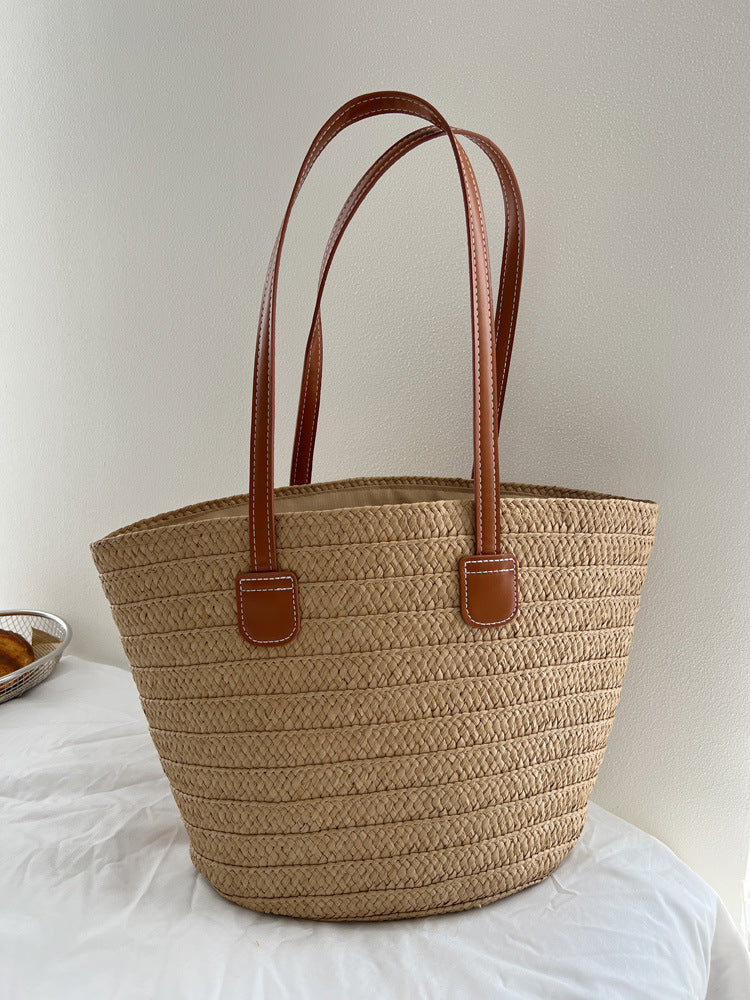 Handgefertigte Strohtasche mit Eleganten Ledergriffen Brehn