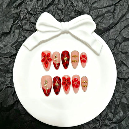 Künstlerisches florales Design Press-On Nagelkunst