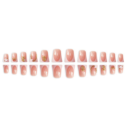 Dekoratives Nagelkunst-Set mit 3D Akzenten Brehn