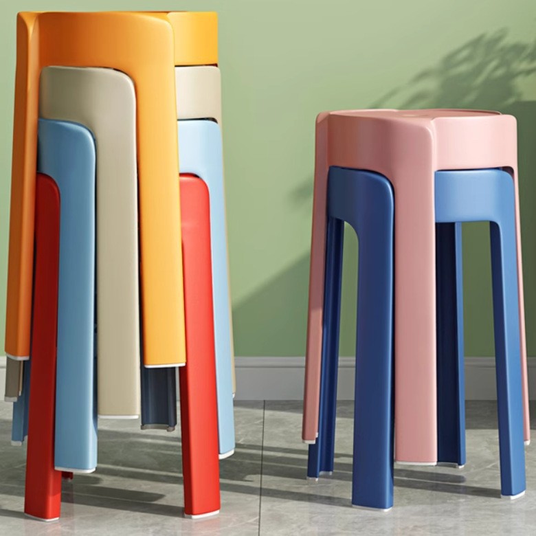 klarer Hocker Brehn