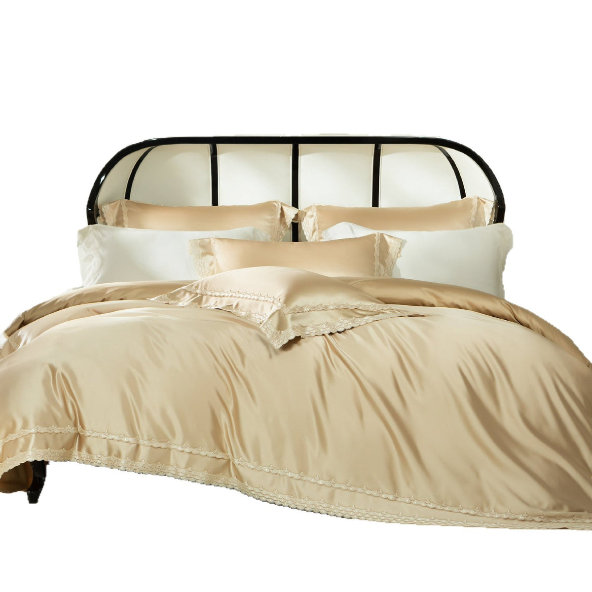Luxuriöses Satin-Duvetbezug-Set mit gekerbtem Spitzenbesatz und besticktem Rand