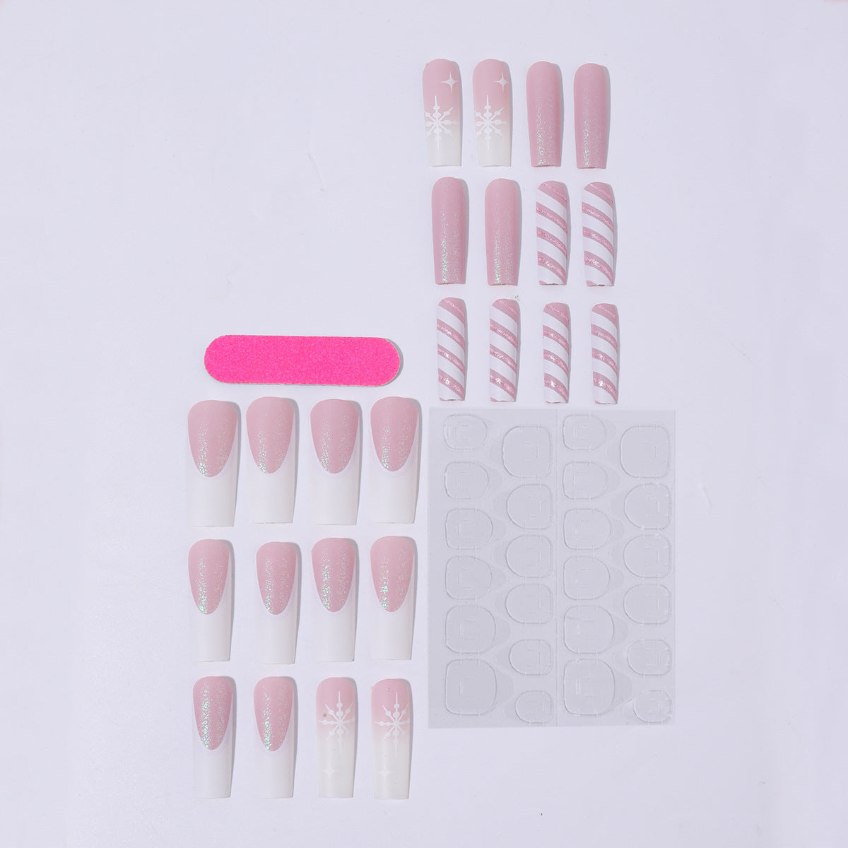 Kreatives Kunstnagelset mit festlichem Zuckerstangen-Design und glitzernden Akzenten Brehn