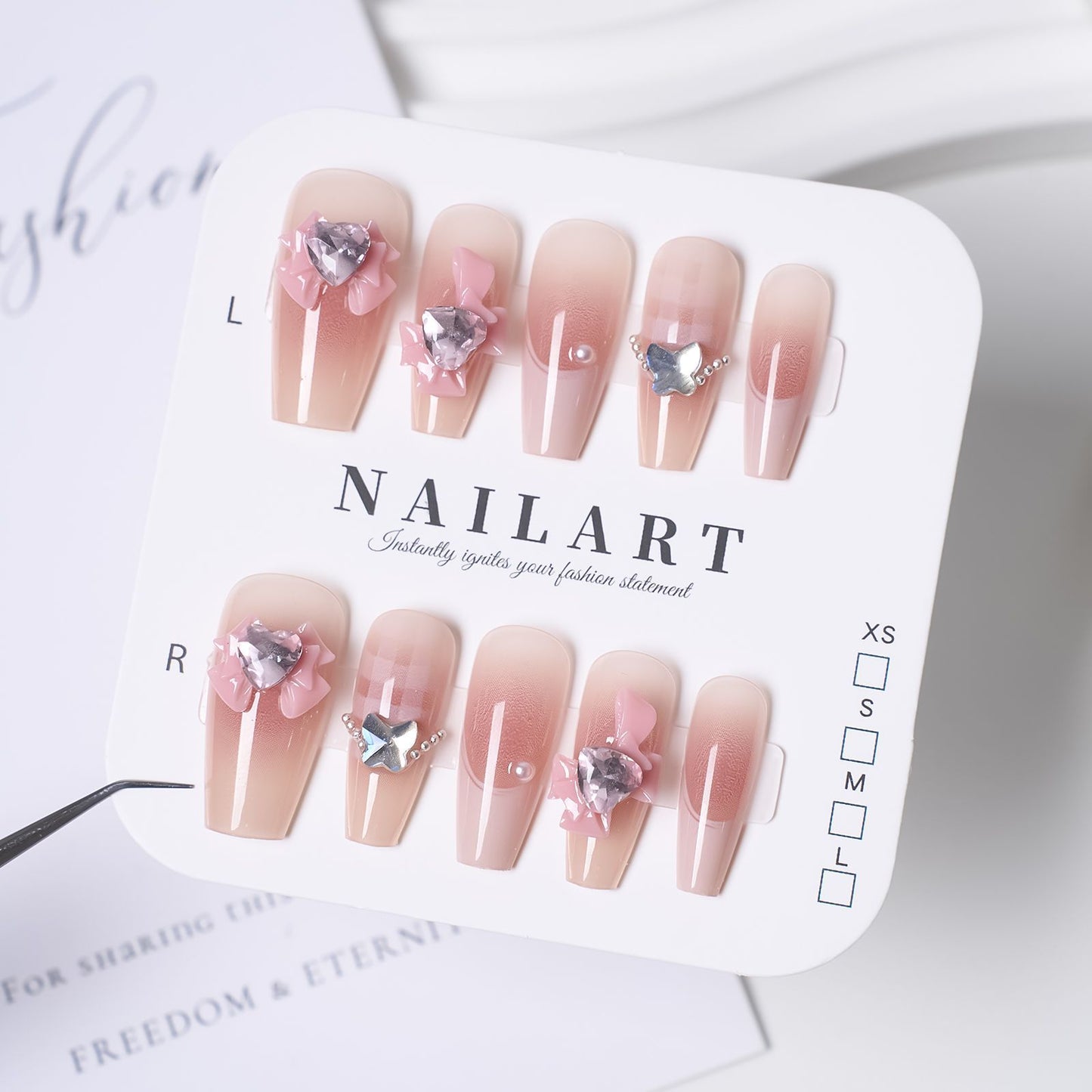 Niedliches tierisches Press-On Nagelkunst Set Brehn