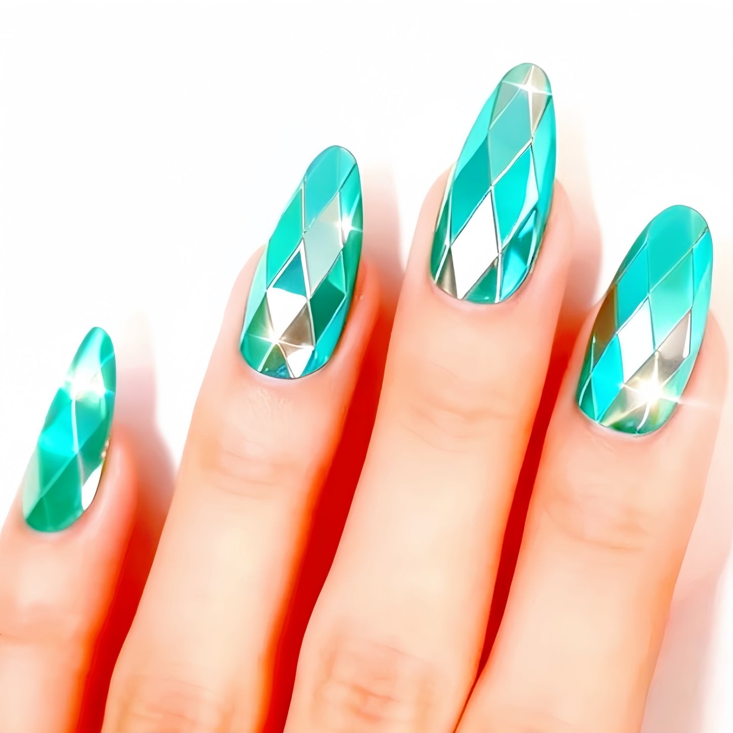 Kunstnägel mit Facettiertem Design Brehn