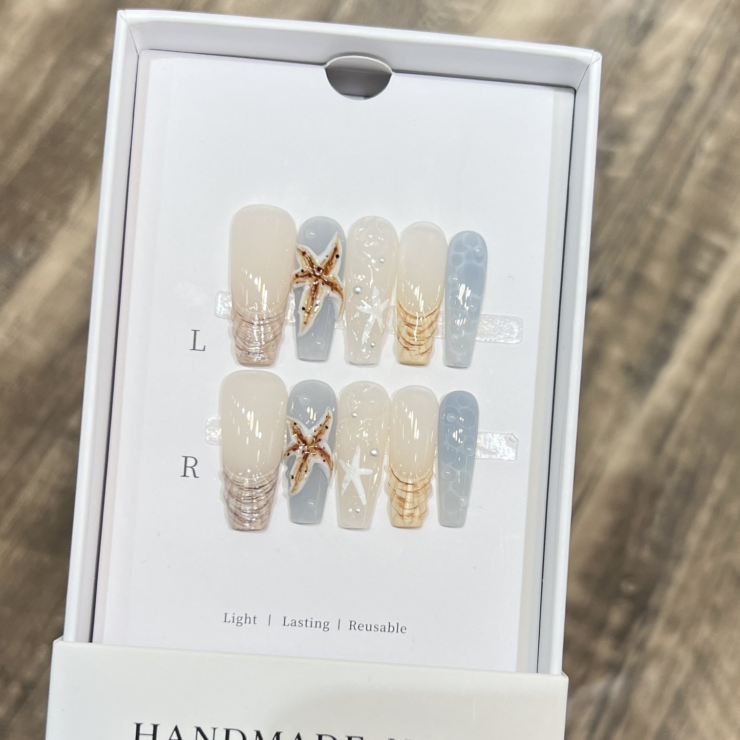 Handgefertigtes, vom Küstenleben inspiriertes Press-On Nagelset Brehn