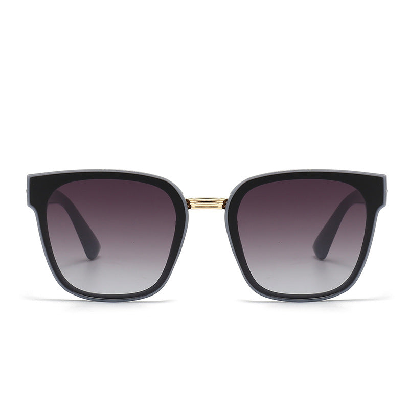 Damen Designer-Sonnenbrille mit luxuriösem Rahmen und angesagtem Schmuckdetail Brehn