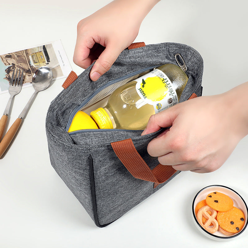 Stylischer isolierter Lunchträger Brehn