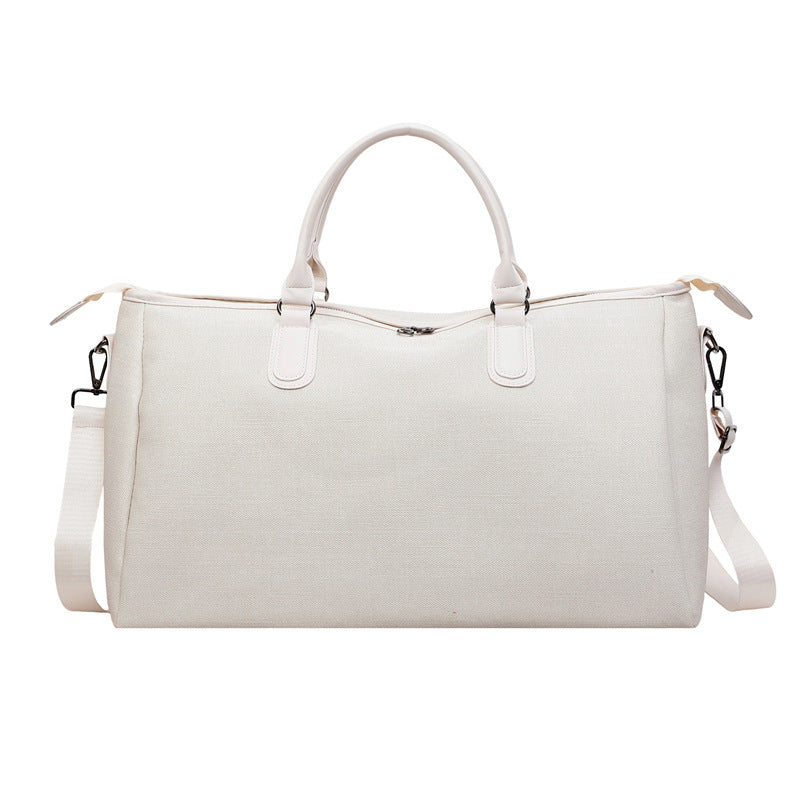 Geräumige Reisetasche mit mehreren Taschen