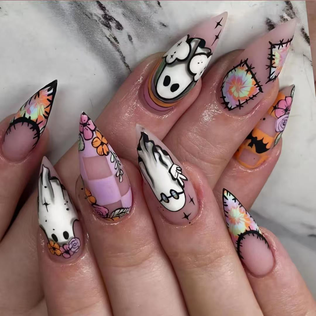 Kunstnagelset mit kreativen Geister- und Halloweenmotiven Brehn