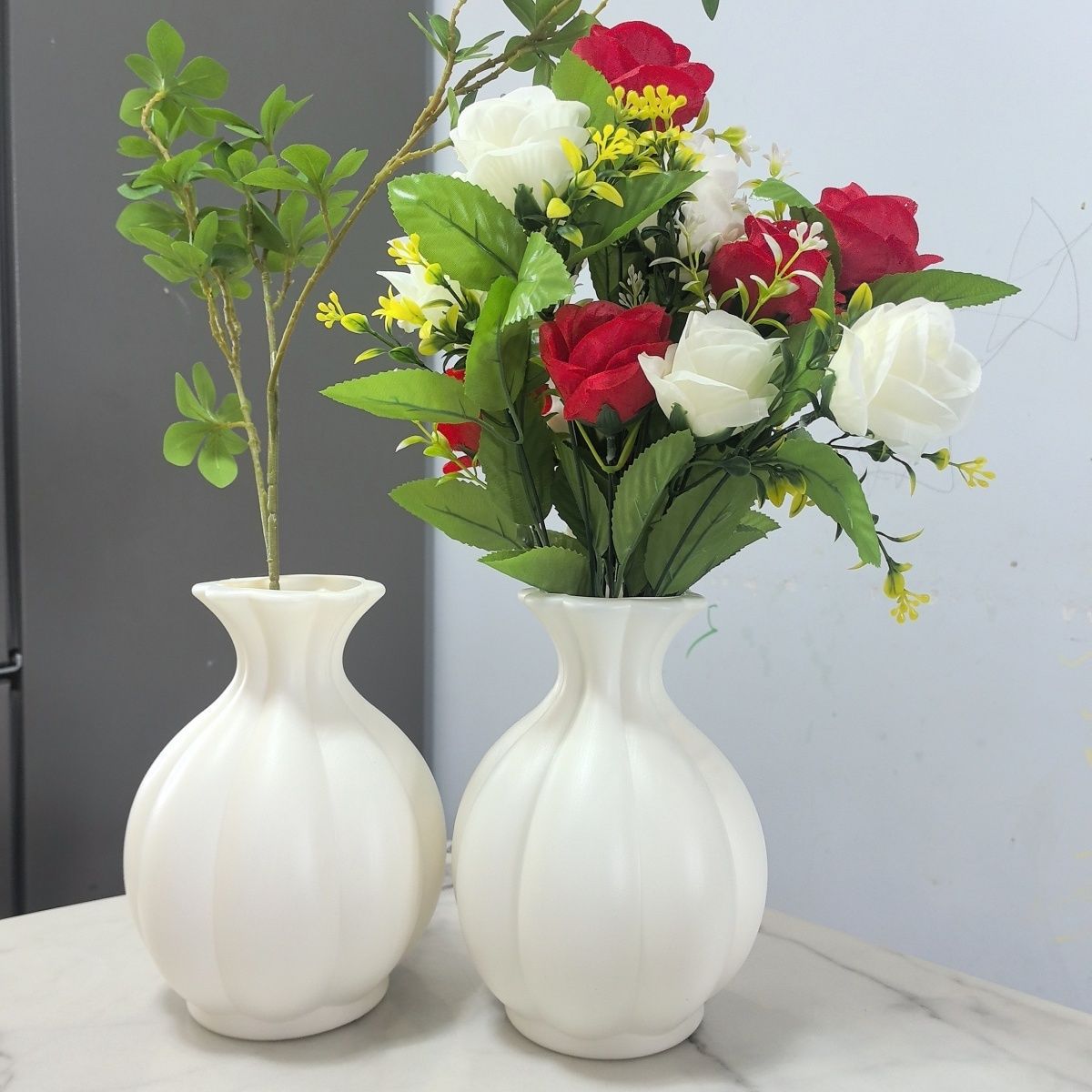 Elegante Skulpturierte Dekorative Vase Brehn