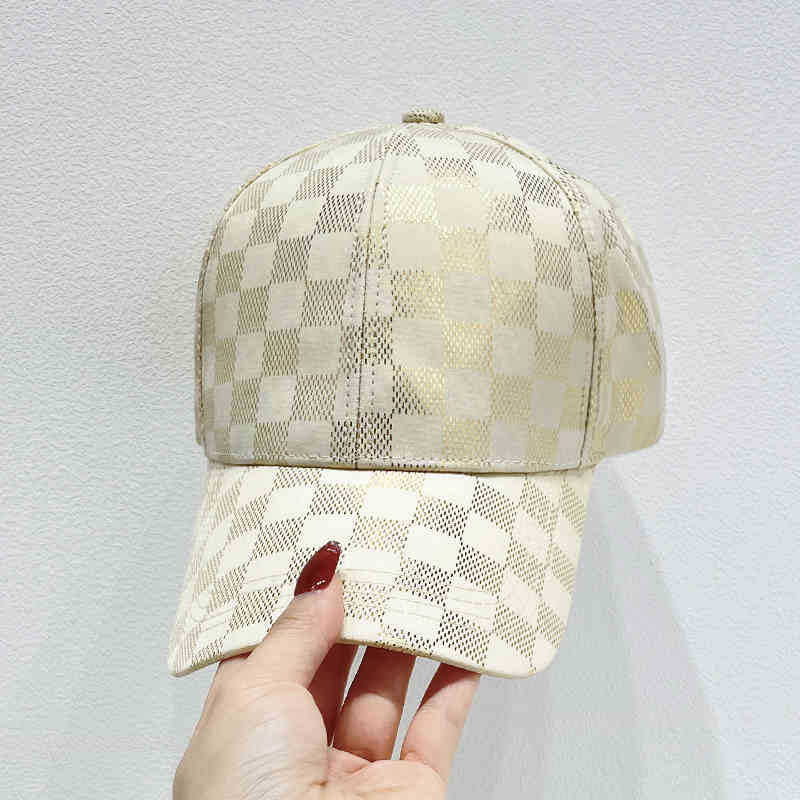 Stylische karierte Baseballmütze für Damen Brehn