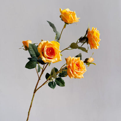 Elegante Blumenarrangement