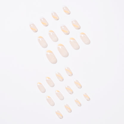 Kunstvolle Nagelkunst mit eleganten French-Tips und kreativen Designs Brehn