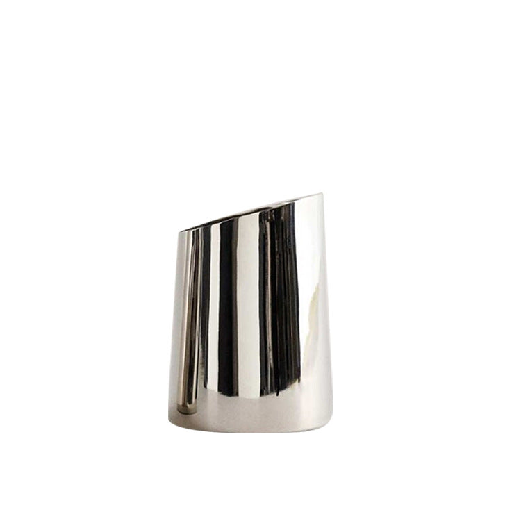 Stylischer moderner Ring