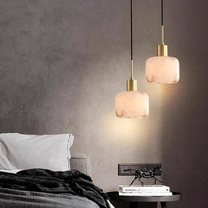 Moderne Glas- und Messing-Pendelleuchte