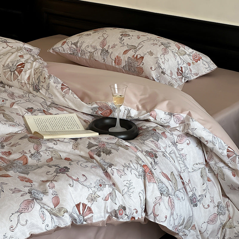 Luxuriöses Satin-Bettwäscheset mit zarten Rosenmotiven und Knopfleiste