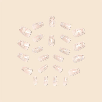 Elegante mit Perlen verzierten Acryl-Nagelverlängerungen