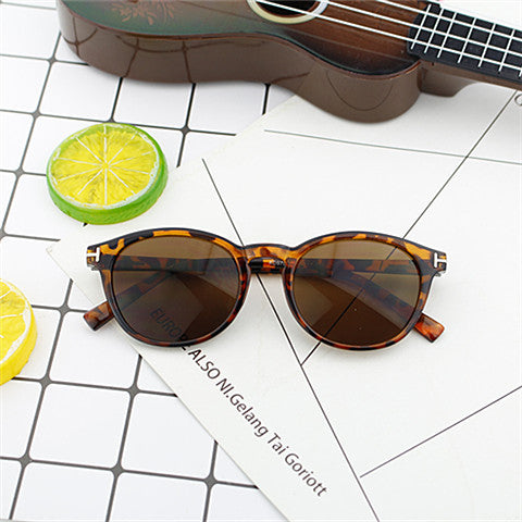 Damen modische Sonnenbrille mit elegantem, runden Design Brehn