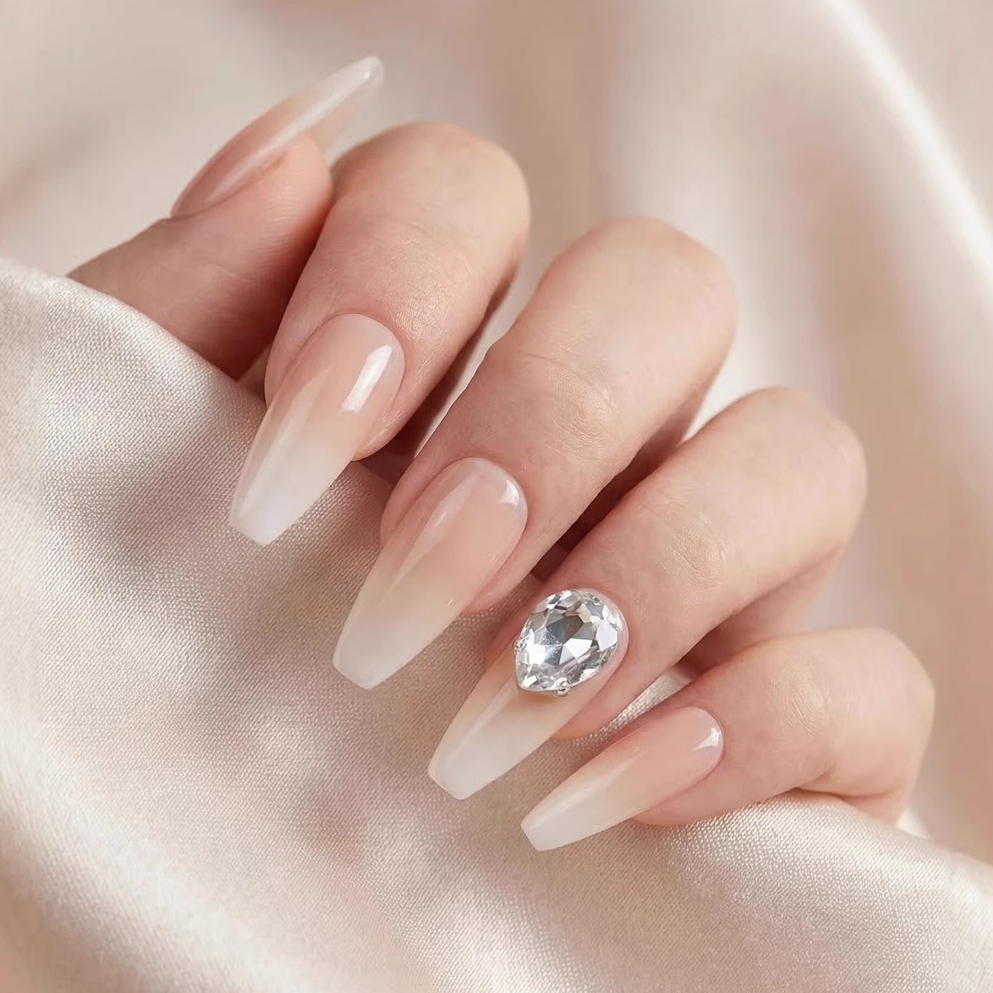 Elegante Lange-Stiletto-Nagelverlängerungen Brehn