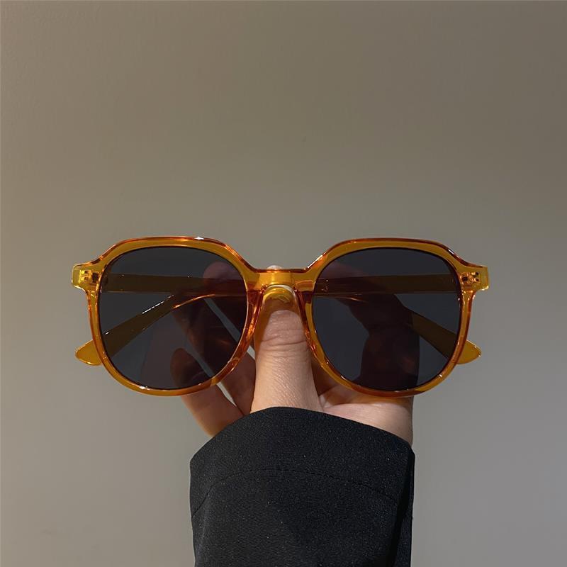 Modische Vintage-Sonnenbrille mit Breitem Rahmen Brehn