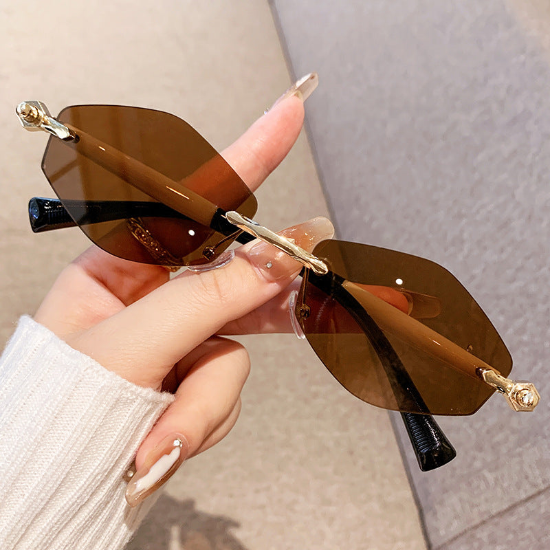 Damen futuristische Sonnenbrille mit übergroßem rechteckigem Rahmen Brehn