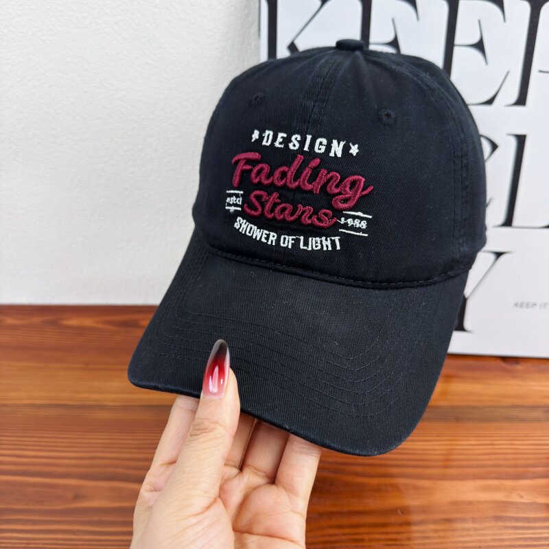 Damen bestickte Kapuze mit inspirierendem Design Brehn