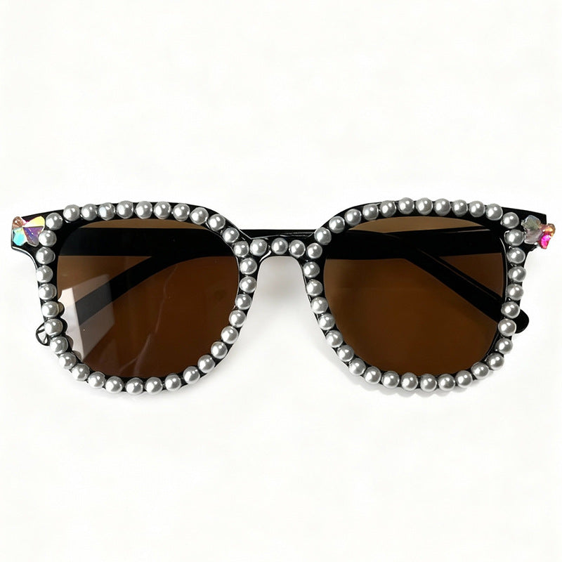 Luxuriöse mit Perlen verzierte Katzenaugen-Sonnenbrille Brehn