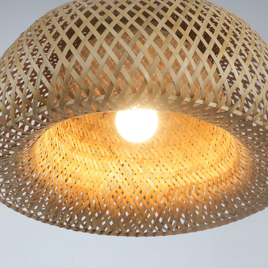 Elegante Pendelleuchte aus handgewebtem Rattan Brehn