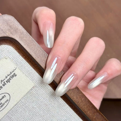 Elegante Ombre Nagelkunst Brehn