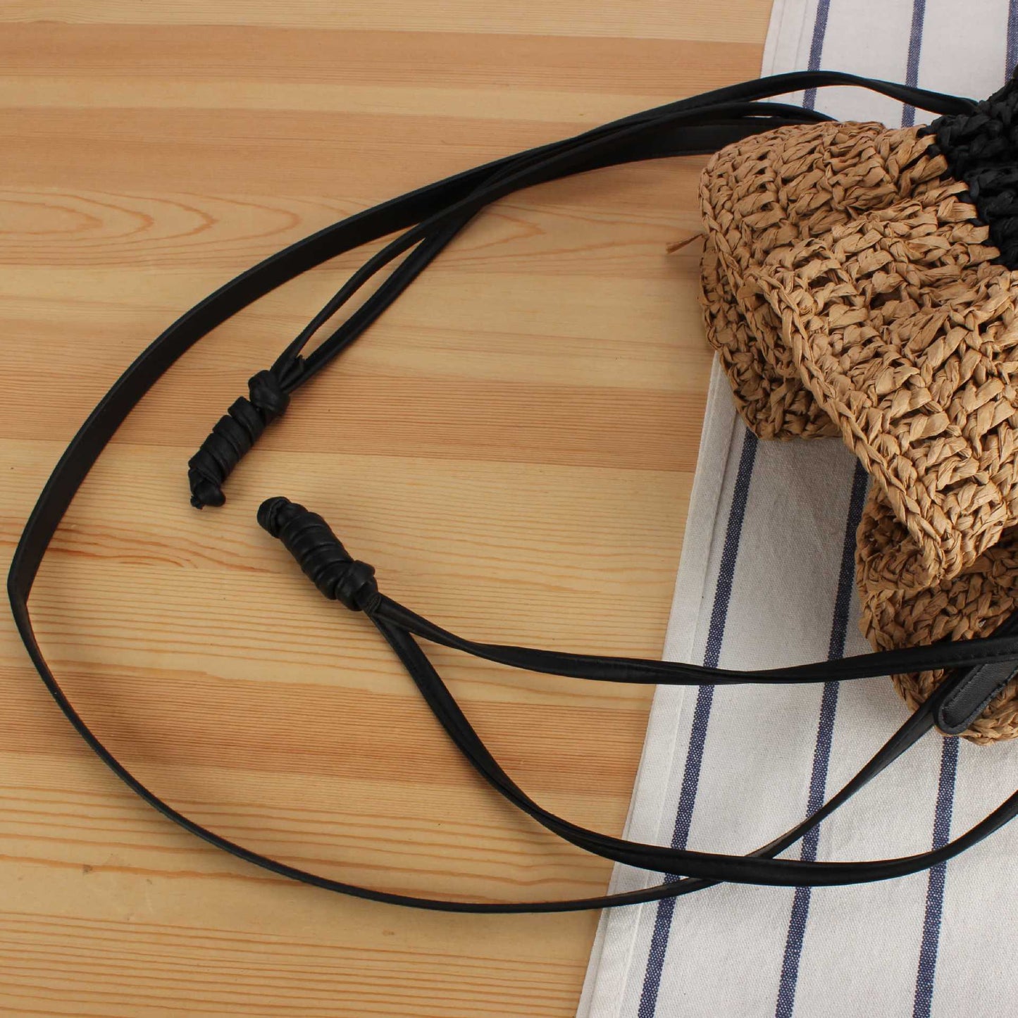 Handtasche Aus Handgefertigtem Naturfaser-Mix mit Modernem Zugverschluss Brehn