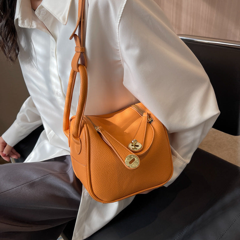 Strukturierte Lederhandtasche Brehn