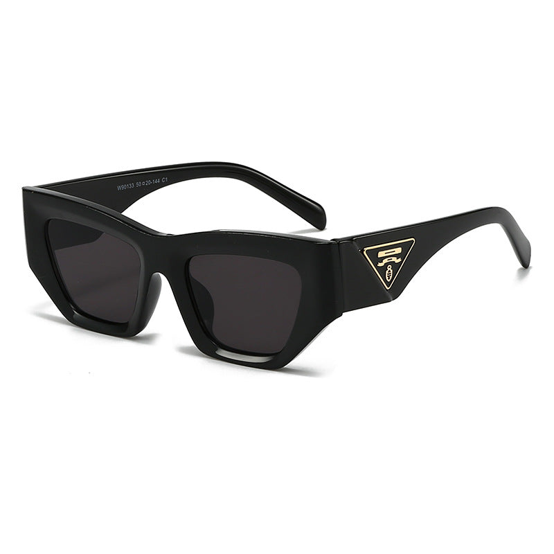Damen Designer Sonnenbrille mit modernem, geometrischem Rahmen Brehn