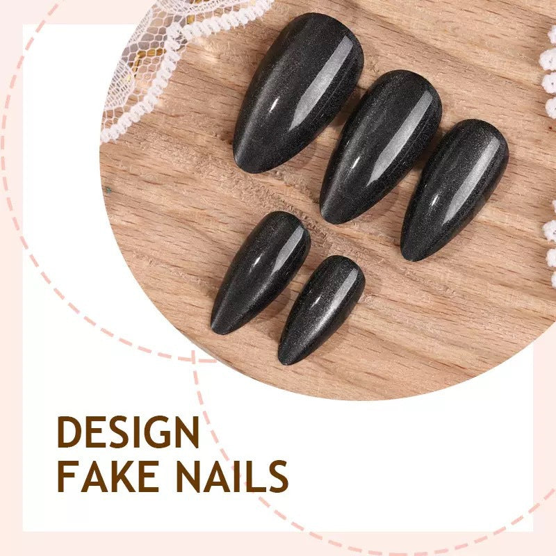 Nagelkunstset mit elegantem spitzem Design und Hochglanz-Finish Brehn
