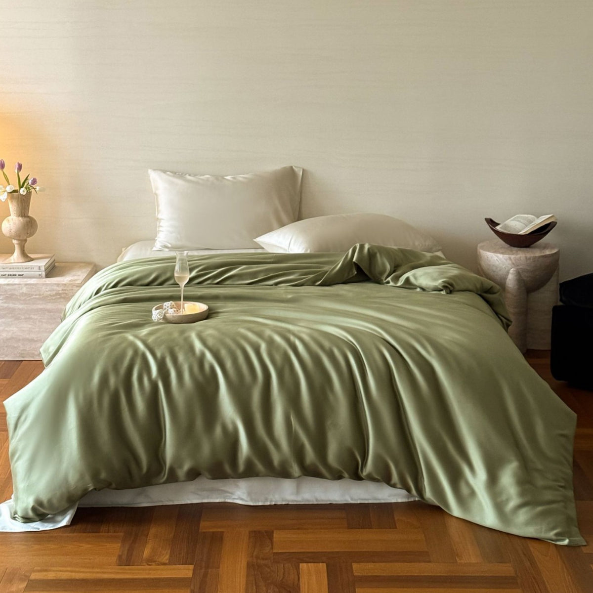 Luxuriöses Satin-Bettwäscheset mit seidig-glatter Oberfläche, Wendefunktion und Hotelverschluss