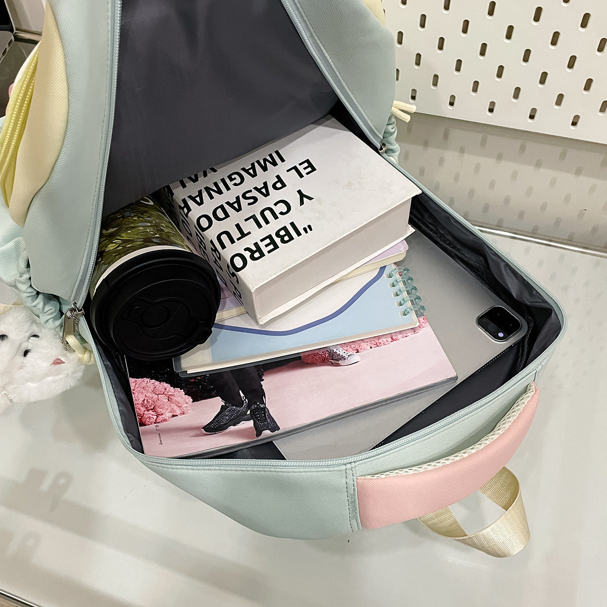 Vielseitiger Multi-Taschen Schulrucksack Brehn