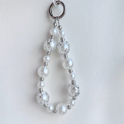 Eleganter Perlenverzierter Charm-Schlüsselanhänger Brehn