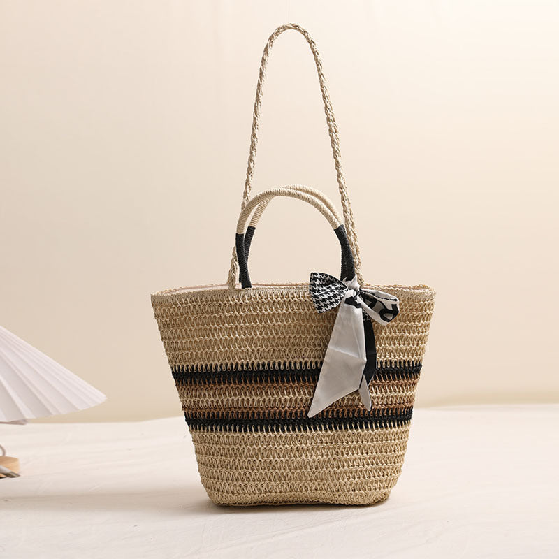 Damen Handtasche aus geflochtenem Naturmaterial mit modischem Akzent Brehn