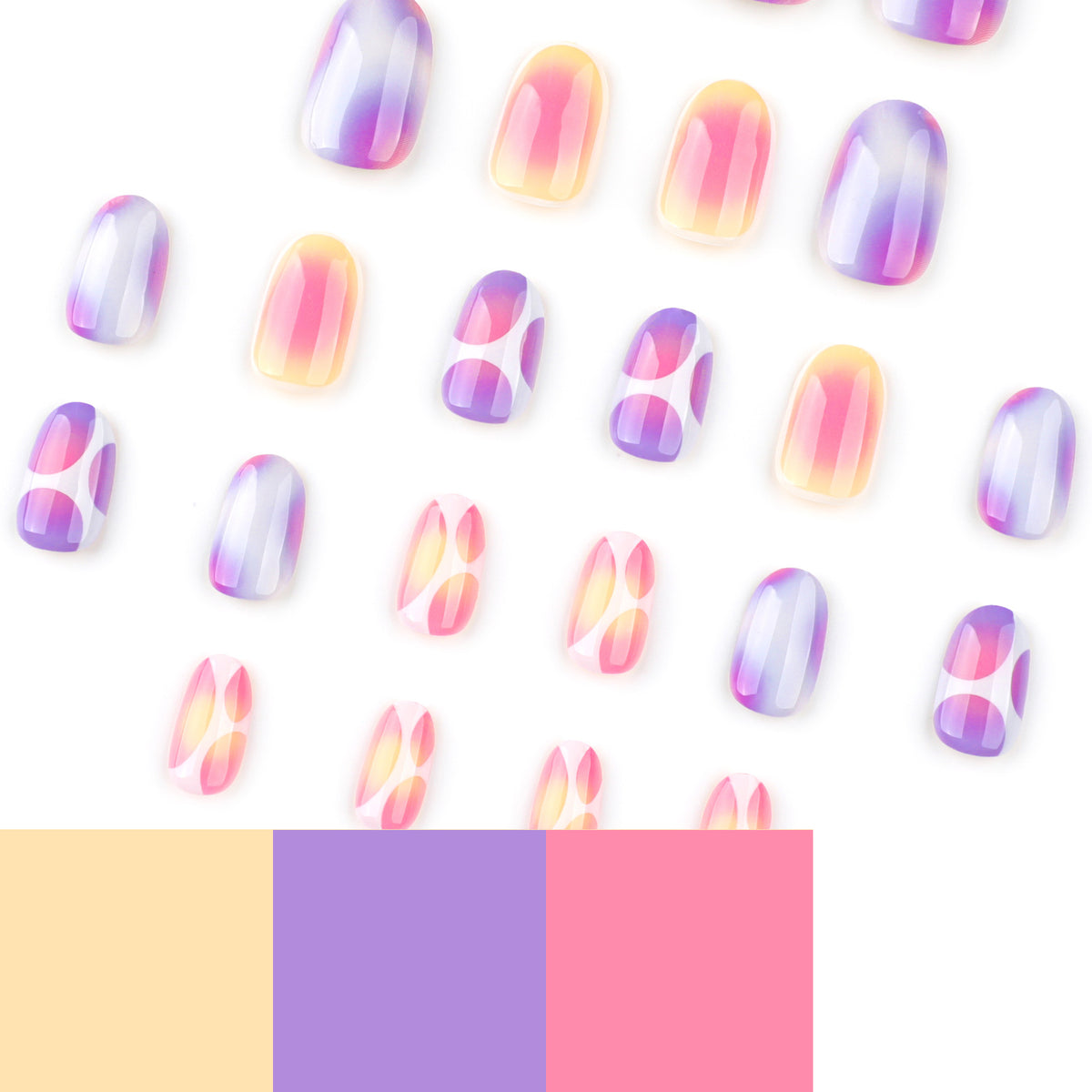 Elegante und kreative Nagelkunst mit sanftem Farbverlauf und geometrischen Akzenten Brehn