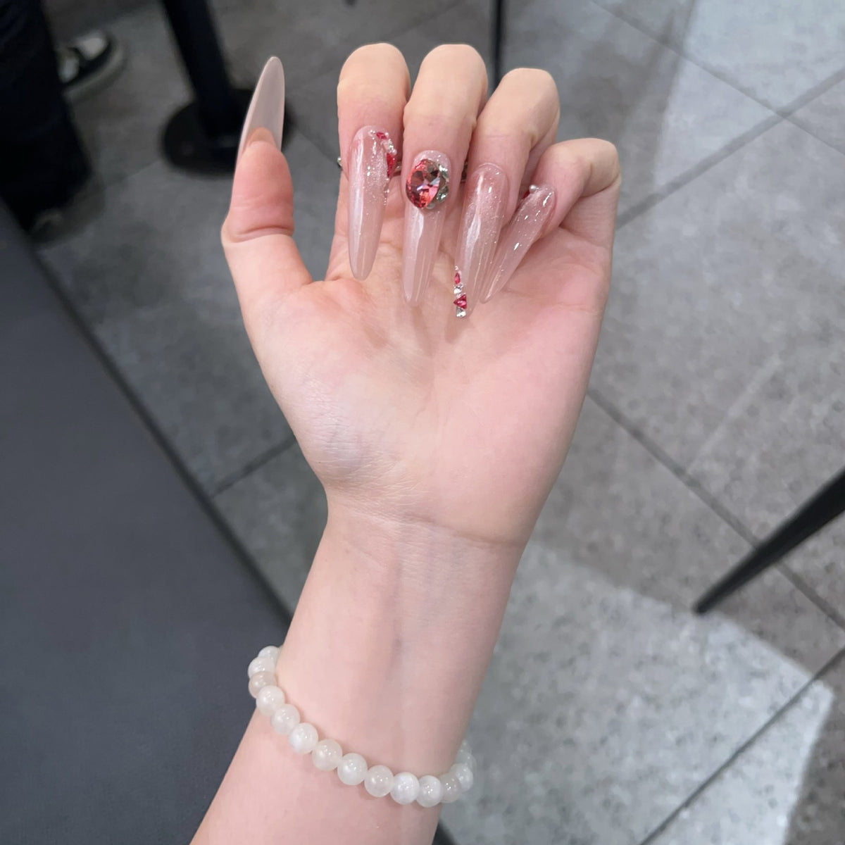 Glamouröses Stiletto Nagelkunstset Brehn