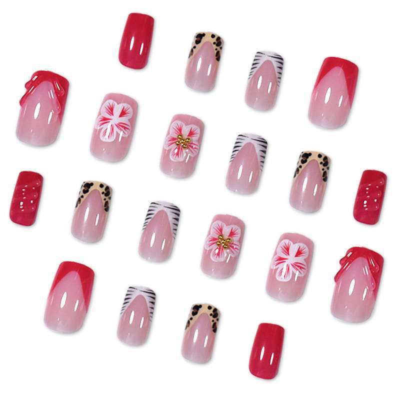 Kreatives Floral Press-On Nagelkunst Set Brehn