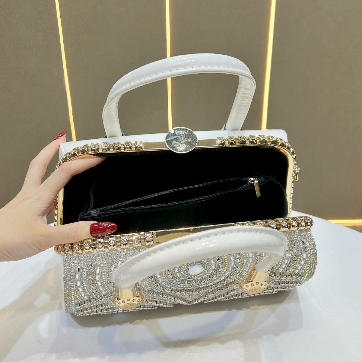 Luxuriöse Perlenabende-Handtasche