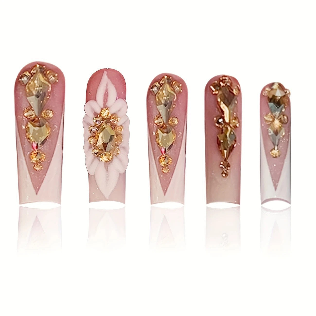 Luxuriöse 3D Kristall-verzierte Nagelverlängerungen Brehn