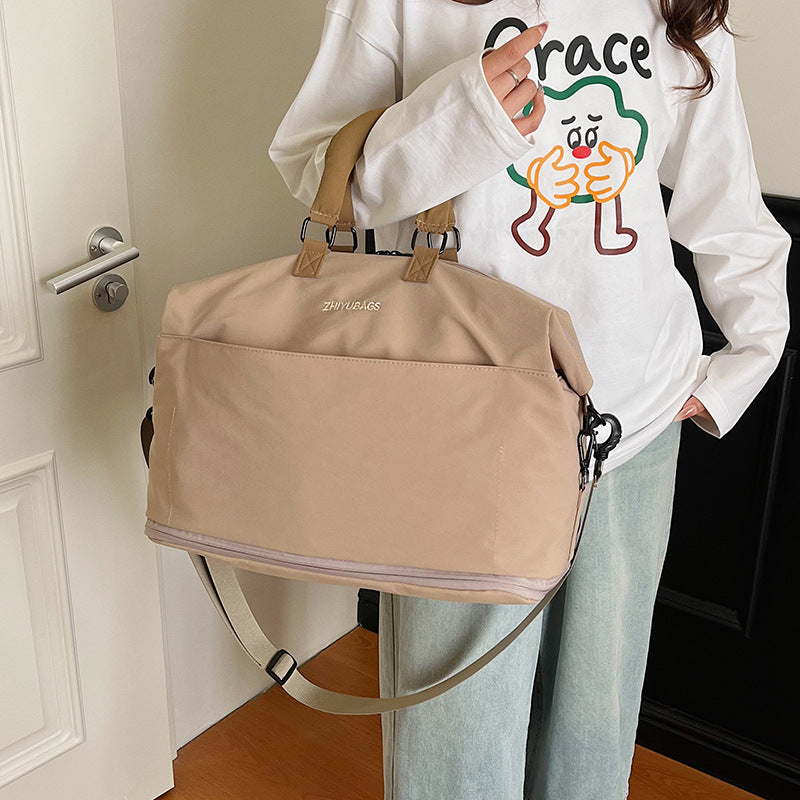 Geräumige multifunktionale Reisetasche