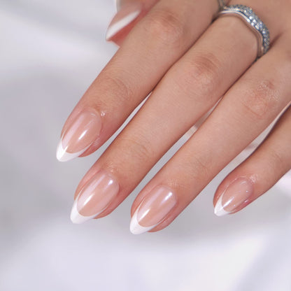 Elegante französische Tipp-Nagelerweiterungen Brehn