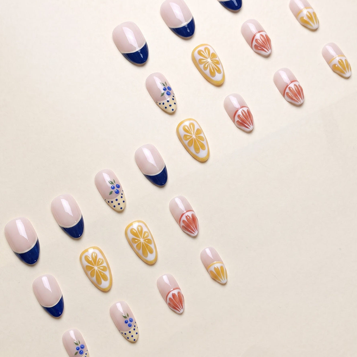 Künstlerisches Nagelkunstset