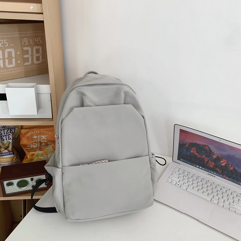 Rucksack mit Raffiniertem Stauraum und Strapazierfähigem Design Brehn