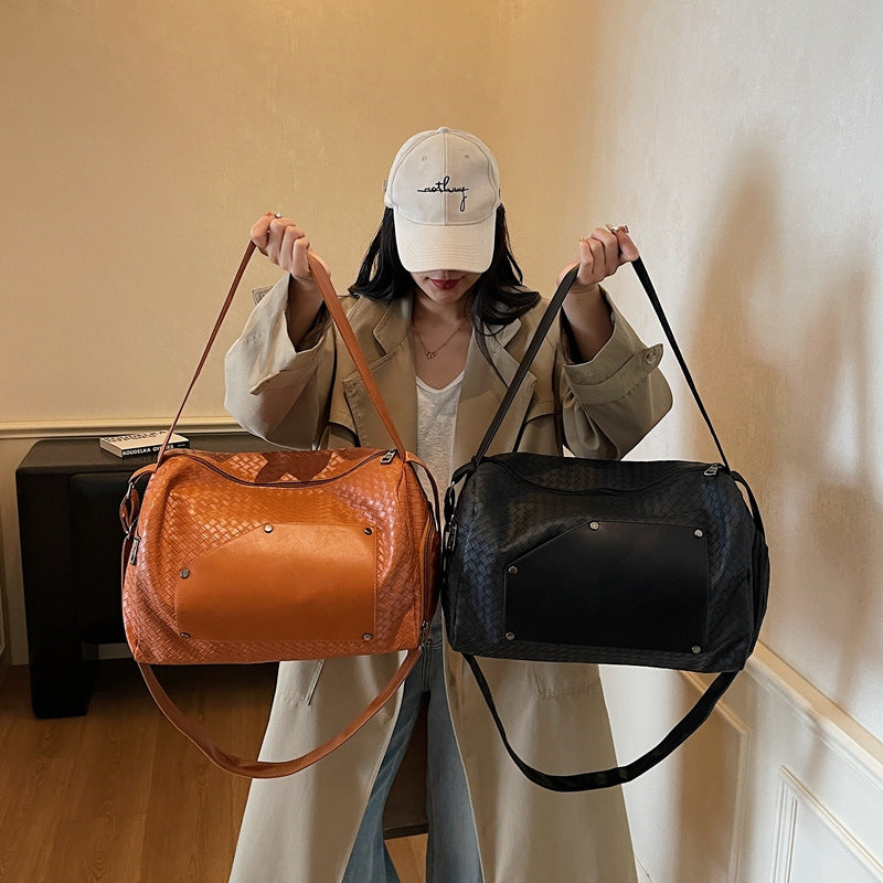 Elegante Sport-Duffel-Tasche mit Gewebtem Design und Abnehmbarem Schultergurt Brehn