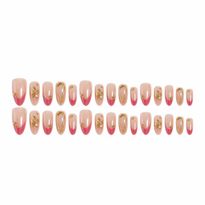 Kunstvolle Nagelspitzen mit zarten Goldakzenten Brehn